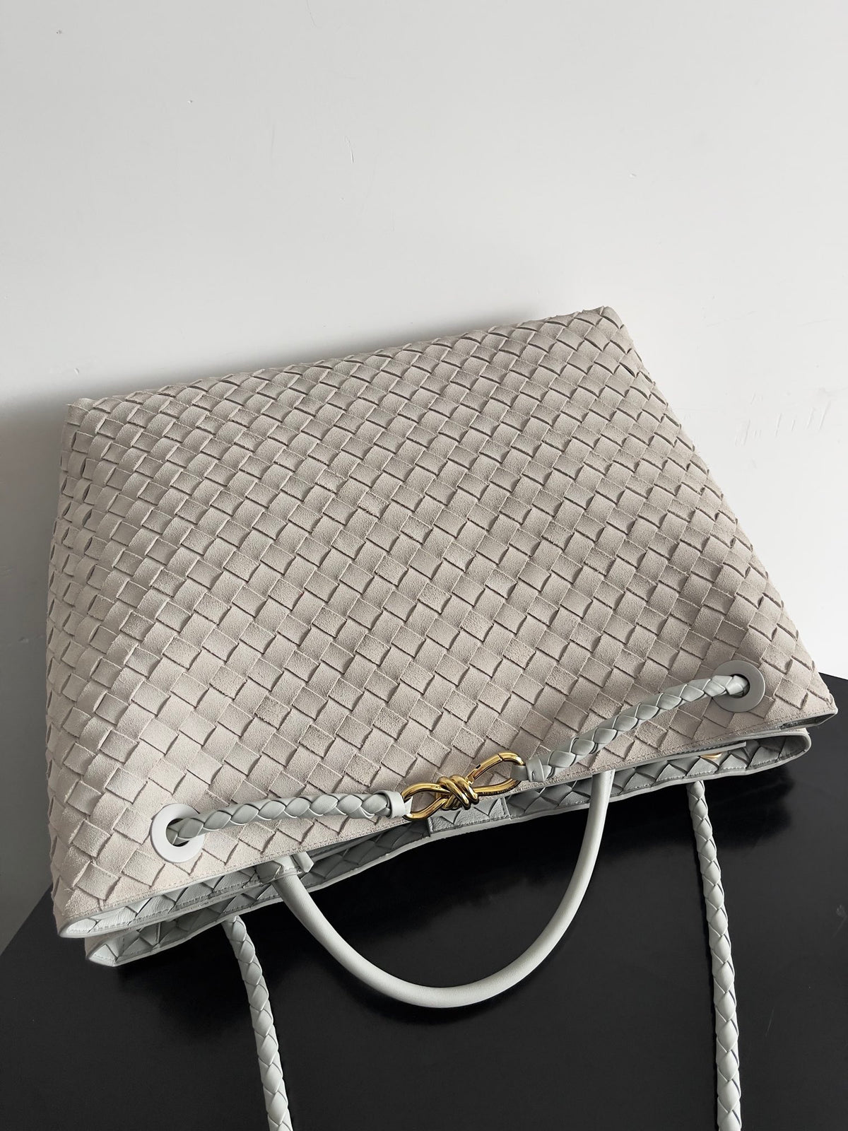 Bottega Veneta 743575 Black Designer Handbag Edition 7 - detail image 4