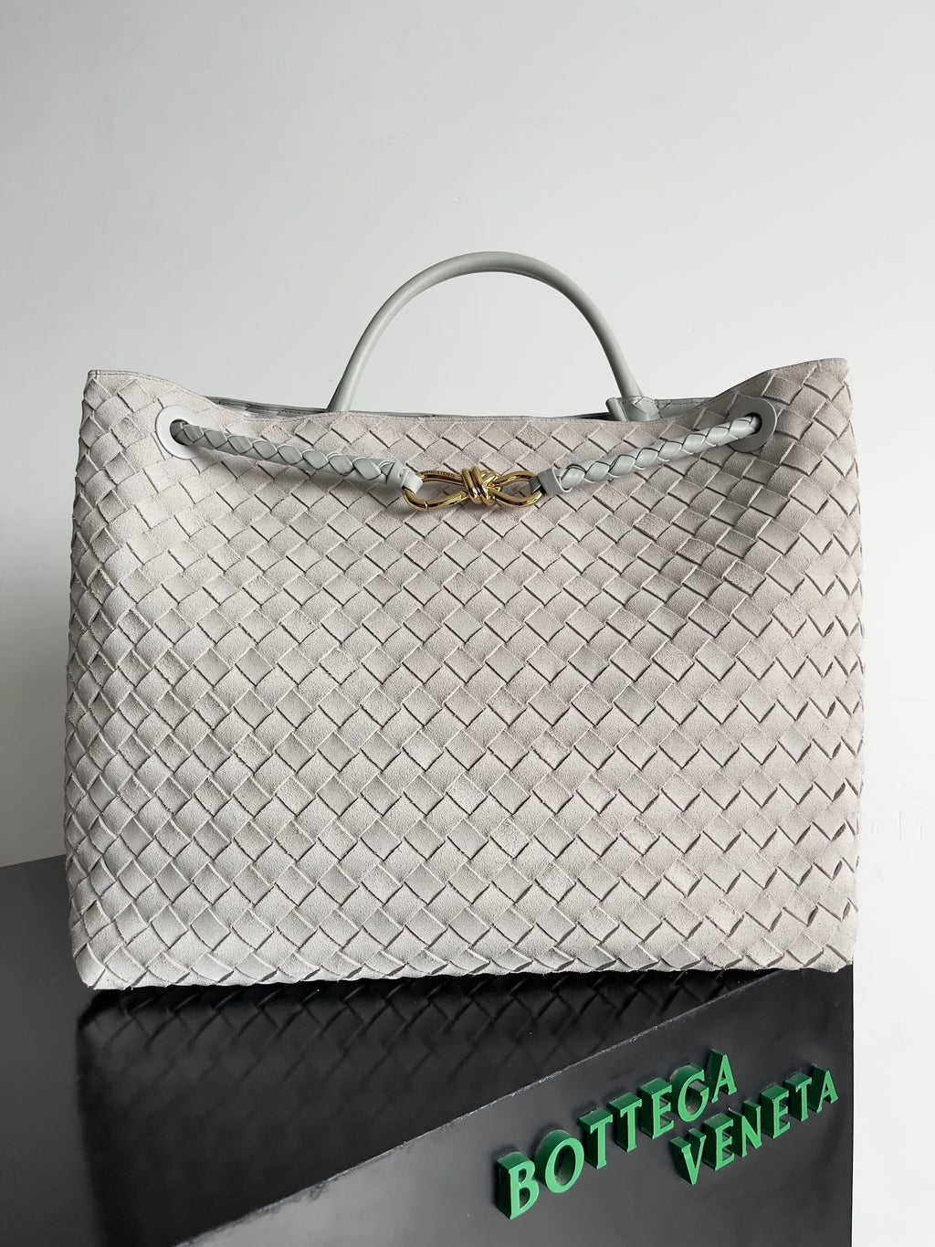 Bottega Veneta 743575 Black Designer Handbag Edition 7