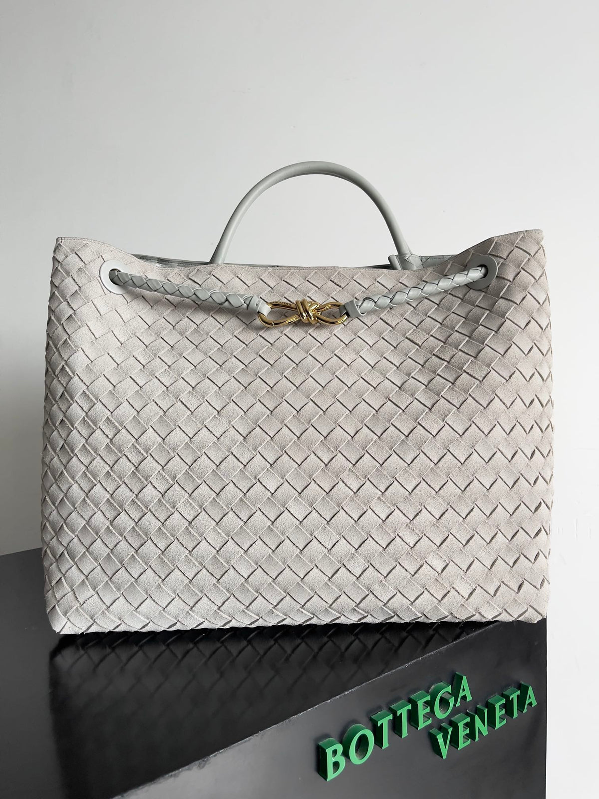 Bottega Veneta 743575 Black Designer Handbag Edition 7