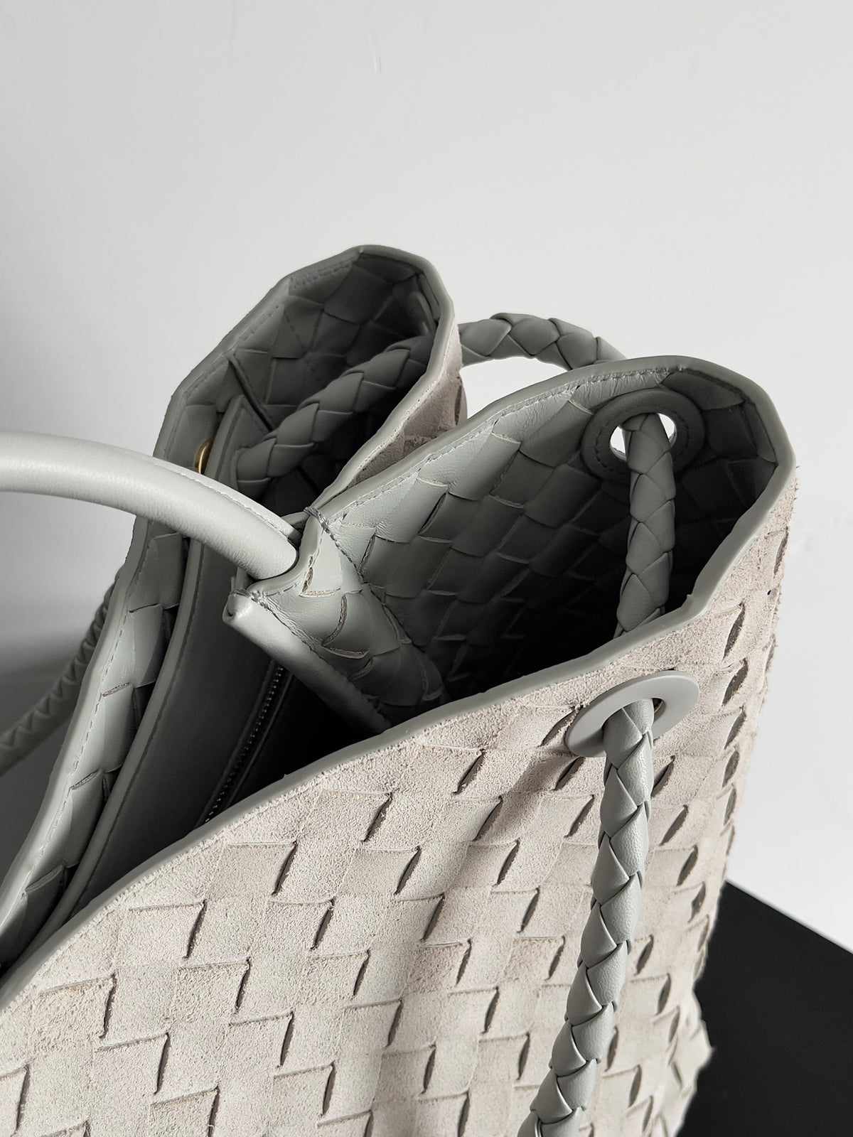 Bottega Veneta 743575 Black Designer Handbag Edition 7 - detail image 6