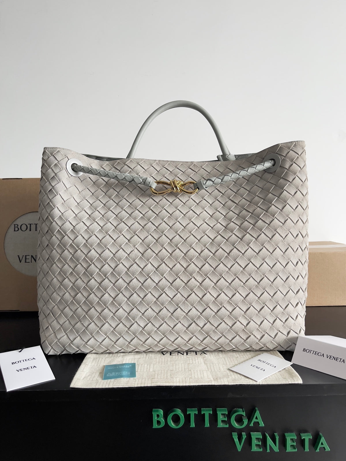 Bottega Veneta Gray & Black Designer Handbag Edition 10