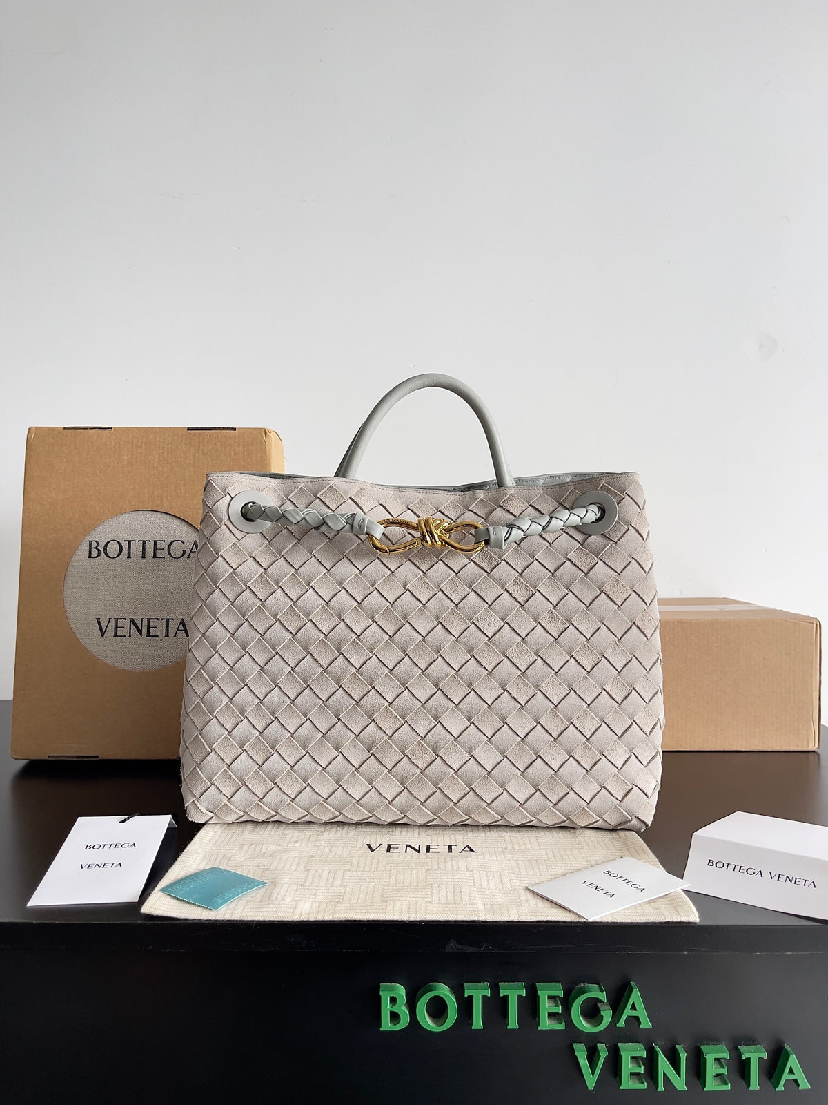 Bottega Veneta Gray & Black Designer Handbag Edition 11