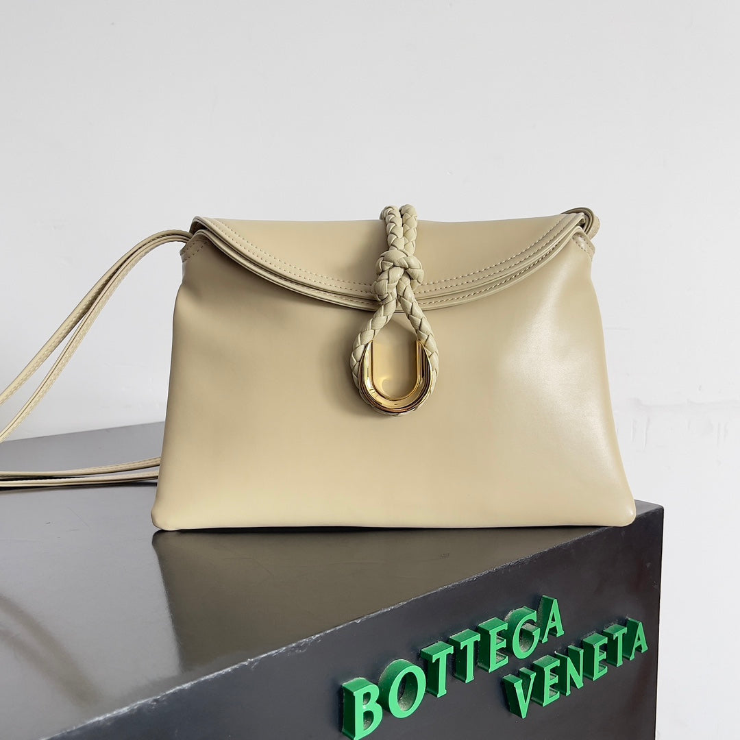 Bottega Veneta 806030 Black Designer Handbag