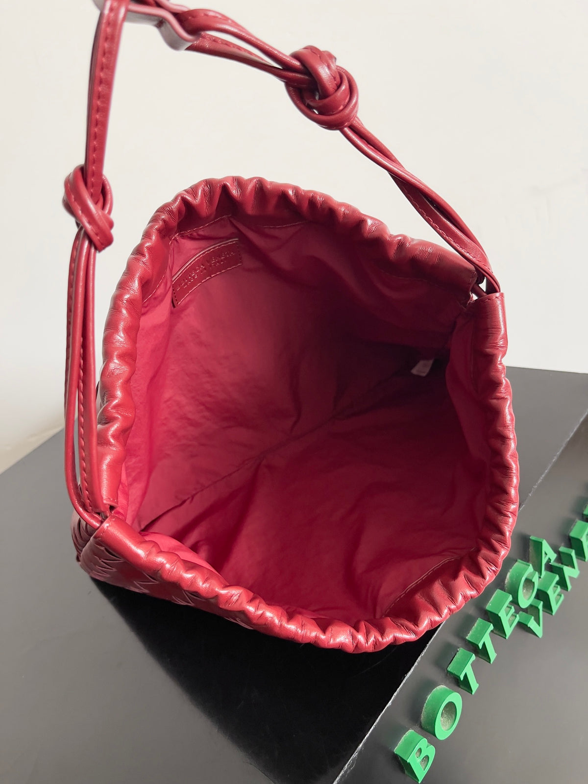 Bottega Veneta 796728 Red Hobo Bag - detail image 9