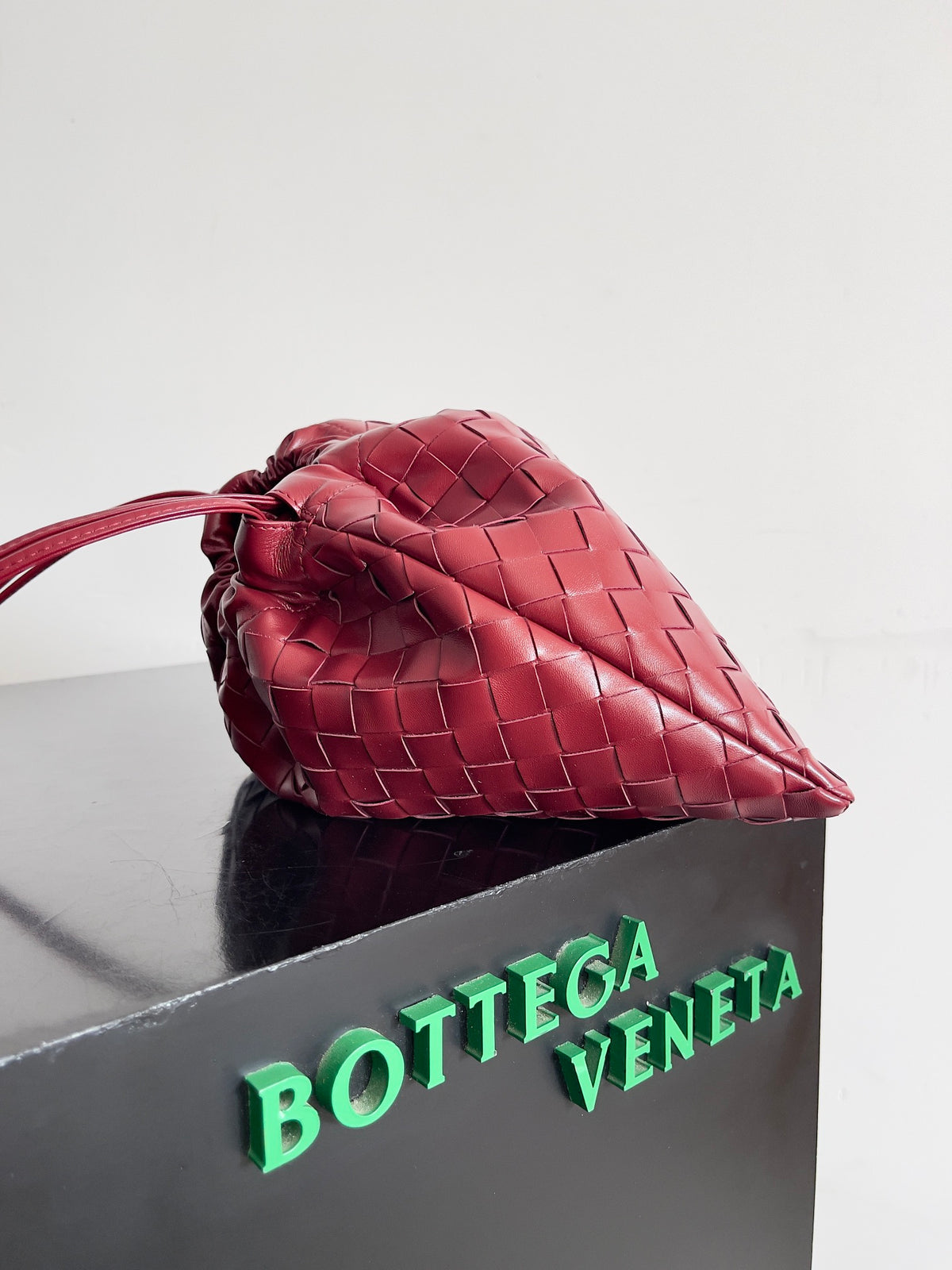 Bottega Veneta 796728 Red Hobo Bag - detail image 2