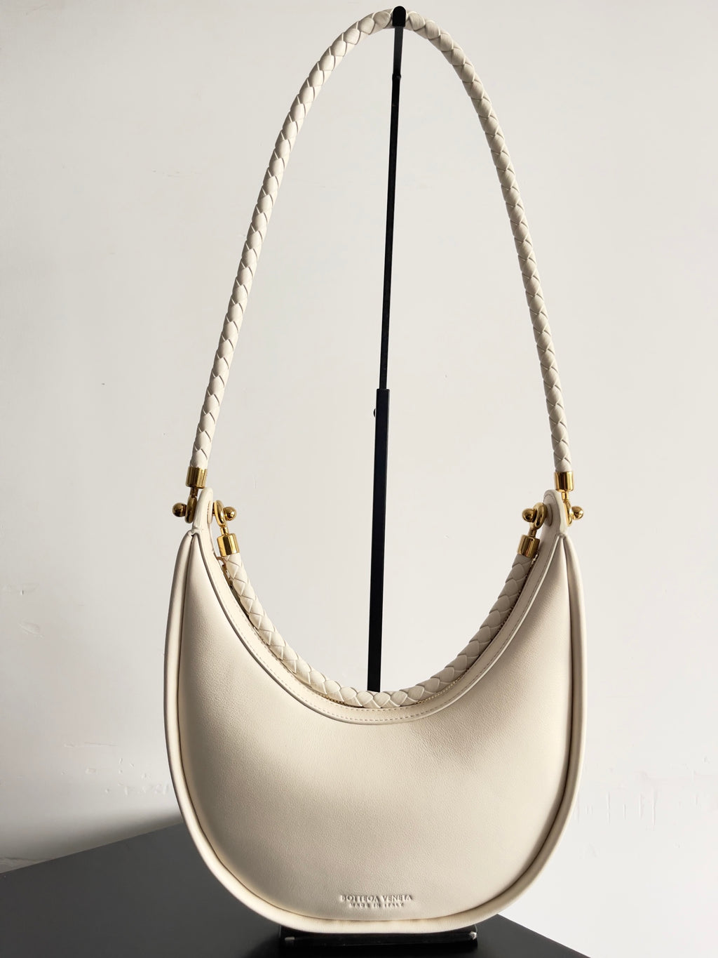 Bottega Veneta 794902 Black Designer Handbag Edition 3 - detail image 3