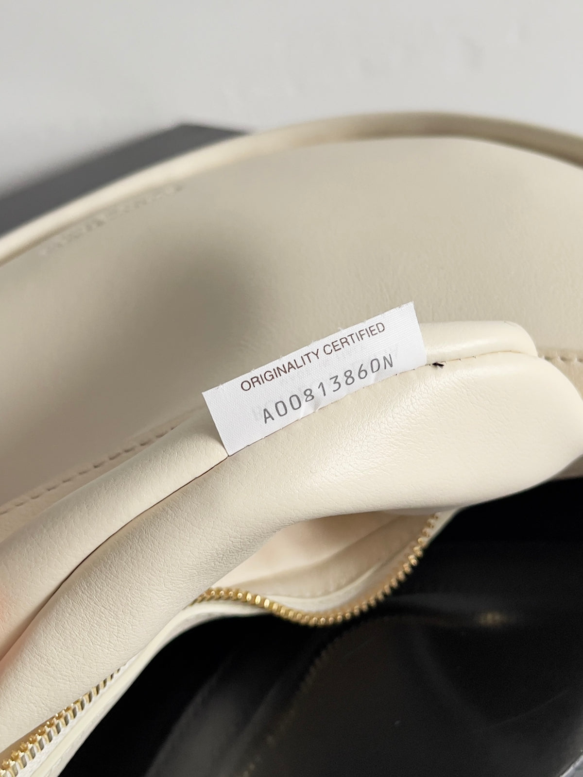 Bottega Veneta 794902 Black Designer Handbag Edition 3 - detail image 7