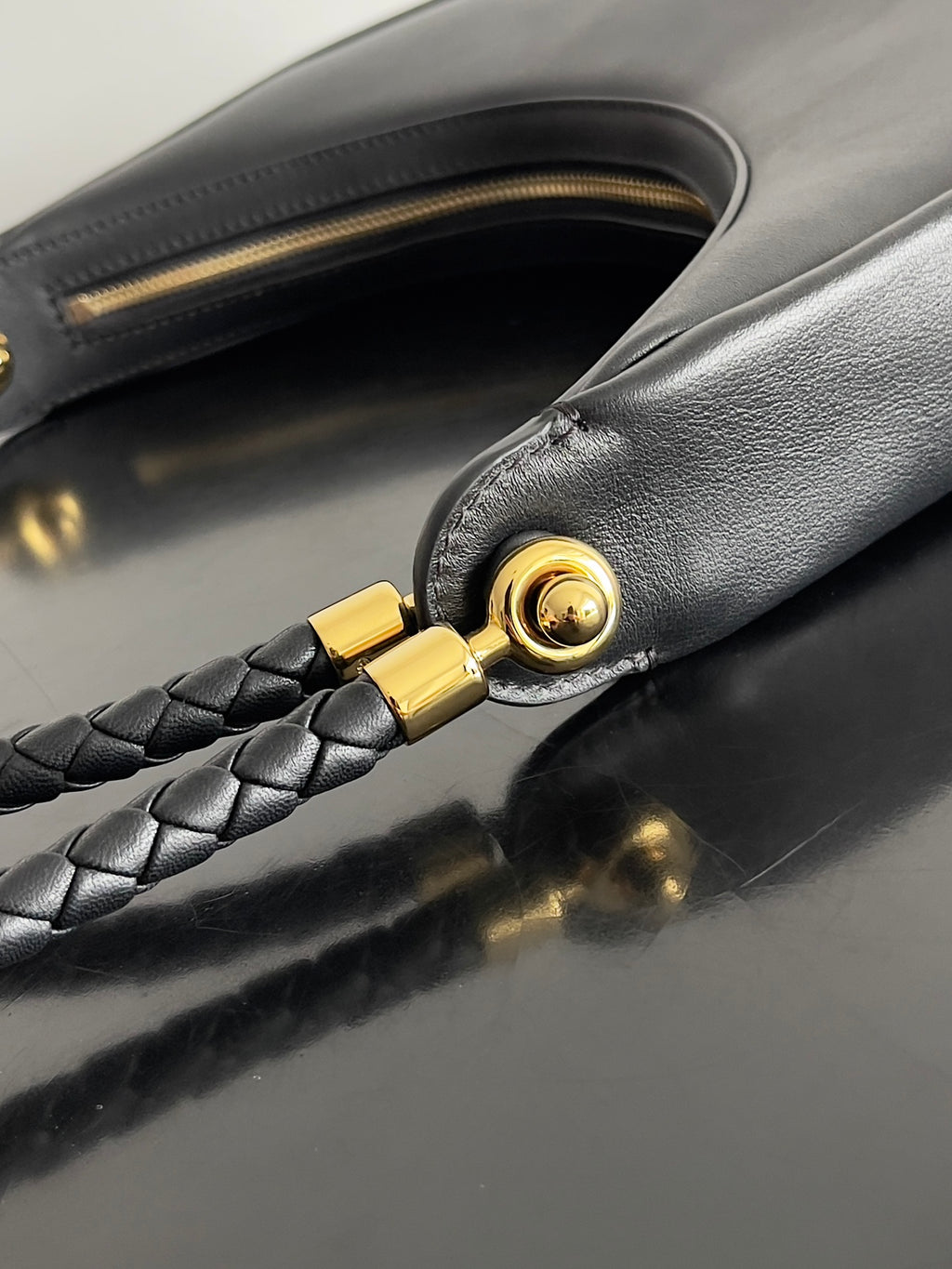 Bottega Veneta 794902 Black Designer Handbag Edition 2 - detail image 5