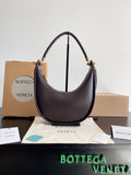 Bottega Veneta Black Designer Handbag Edition 823