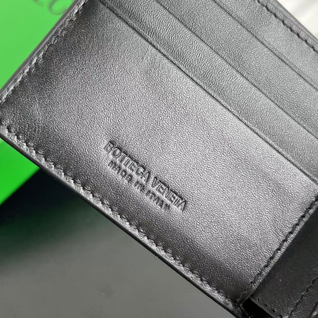 Bottega Veneta Black & Green Coin Purse Edition 30 - detail image 8
