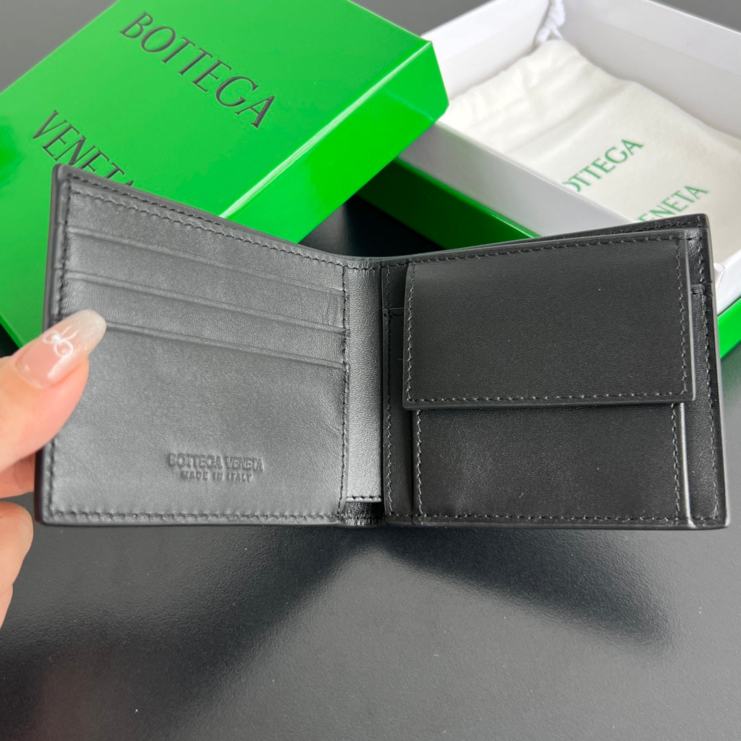 Bottega Veneta Black & Green Coin Purse Edition 30 - detail image 5