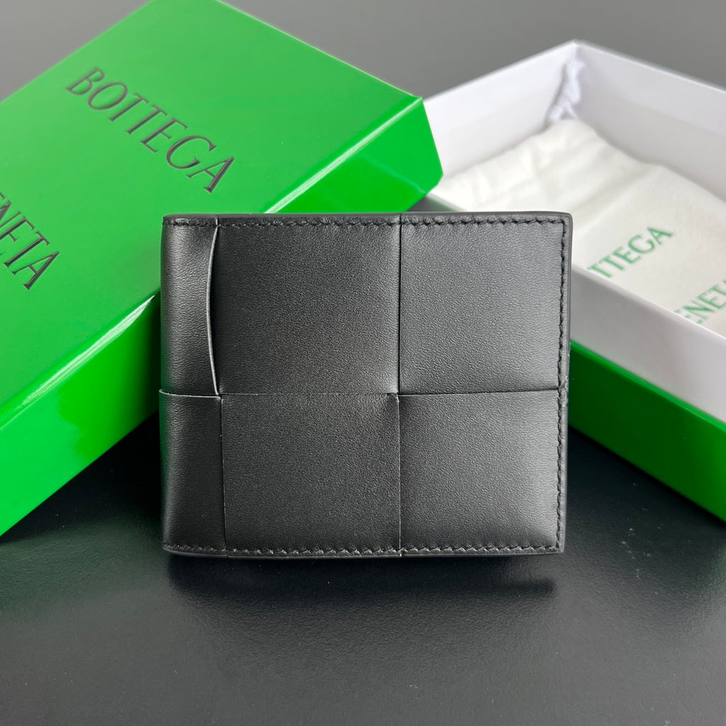 Bottega Veneta Black & Green Coin Purse Edition 30