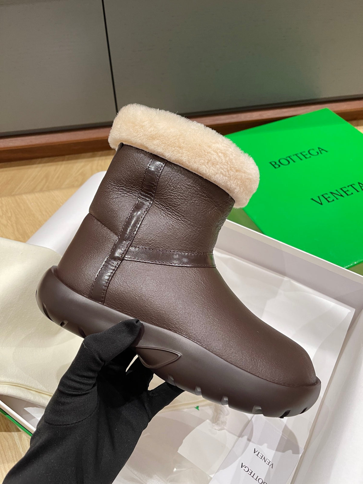 Bottega Veneta SIZE35 Black & Brown Boots EU 35-39 - detail image 3
