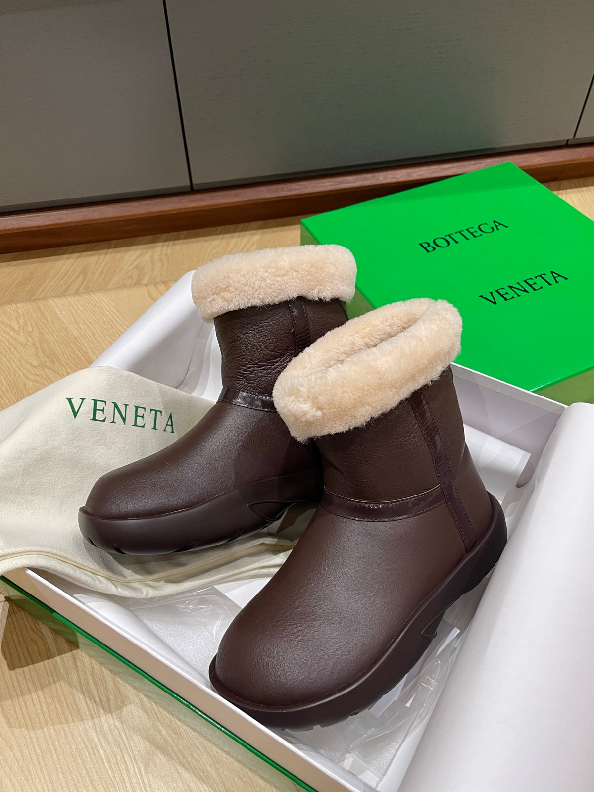 Bottega Veneta SIZE35 Black & Brown Boots EU 35-39 - detail image 2