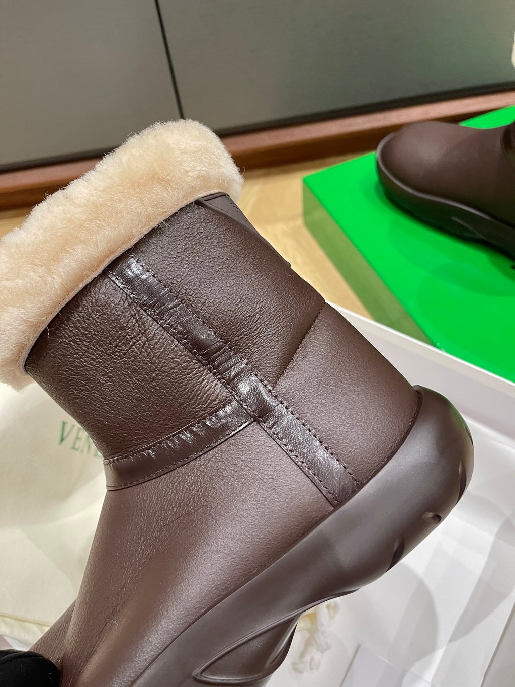 Bottega Veneta SIZE35 Black & Brown Boots EU 35-39 - detail image 7