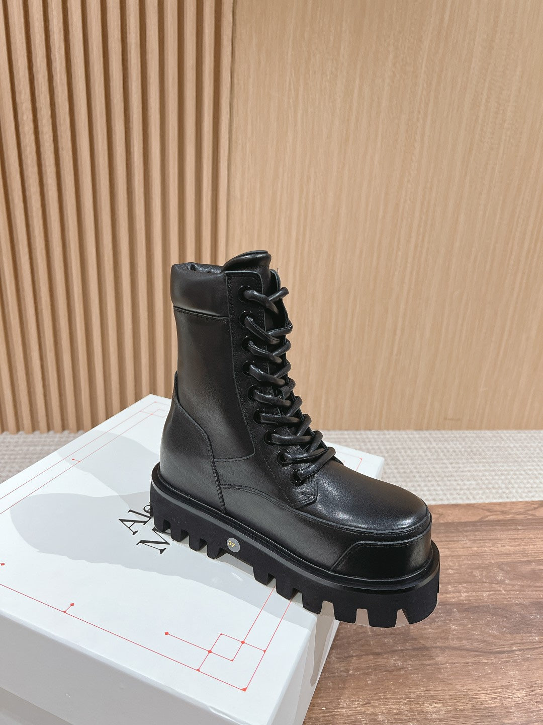 Alexander McQueen Black & Rose Gold Designer Shoes EU 35-44 - detail image 3