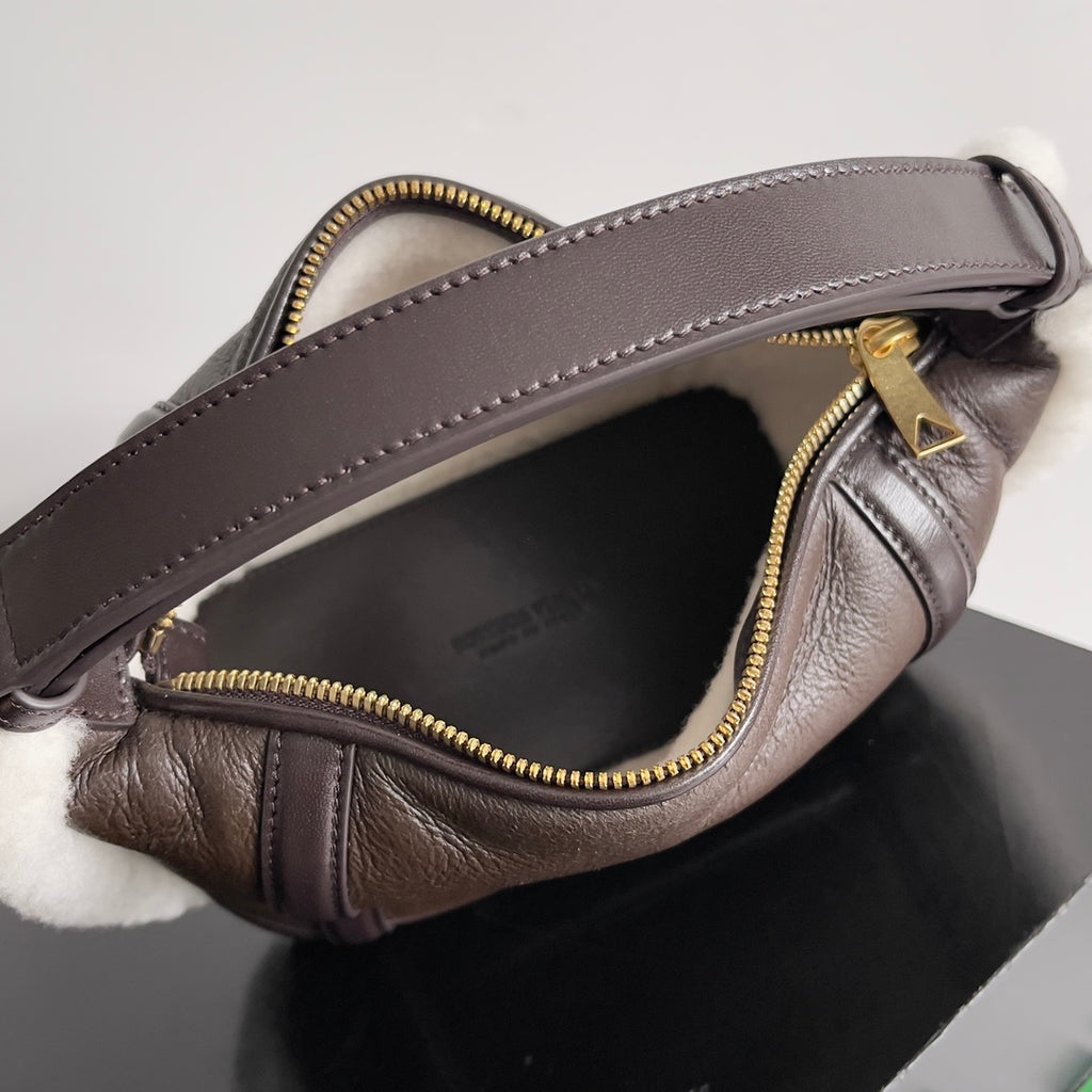 Bottega Veneta 806125 Black Mini Bag - detail image 9