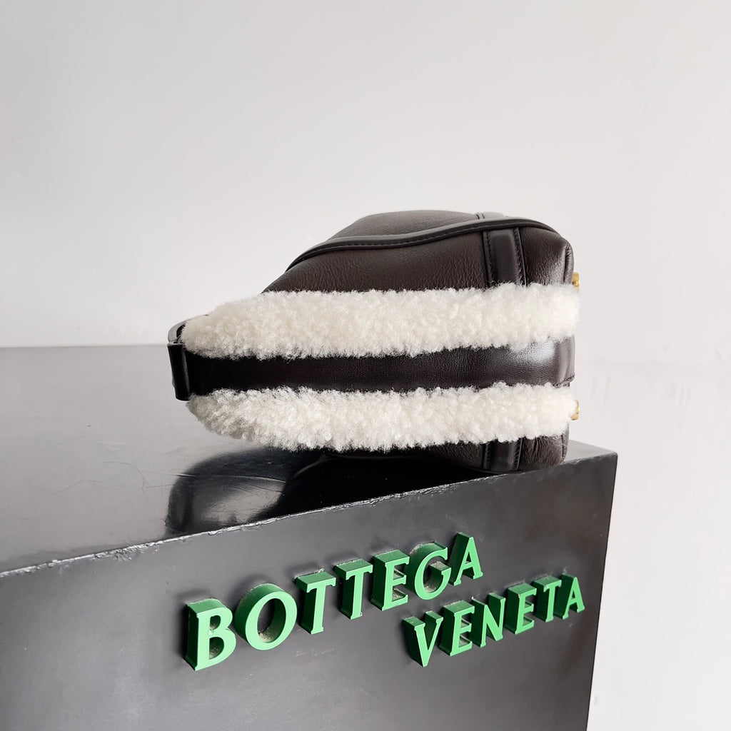 Bottega Veneta 806125 Black Mini Bag - detail image 3
