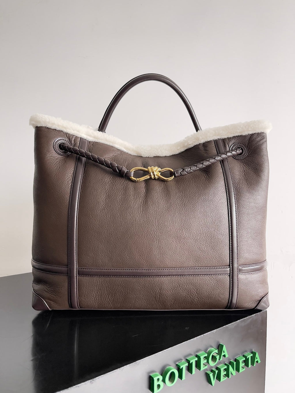 Bottega Veneta 743575 Black Designer Apparel