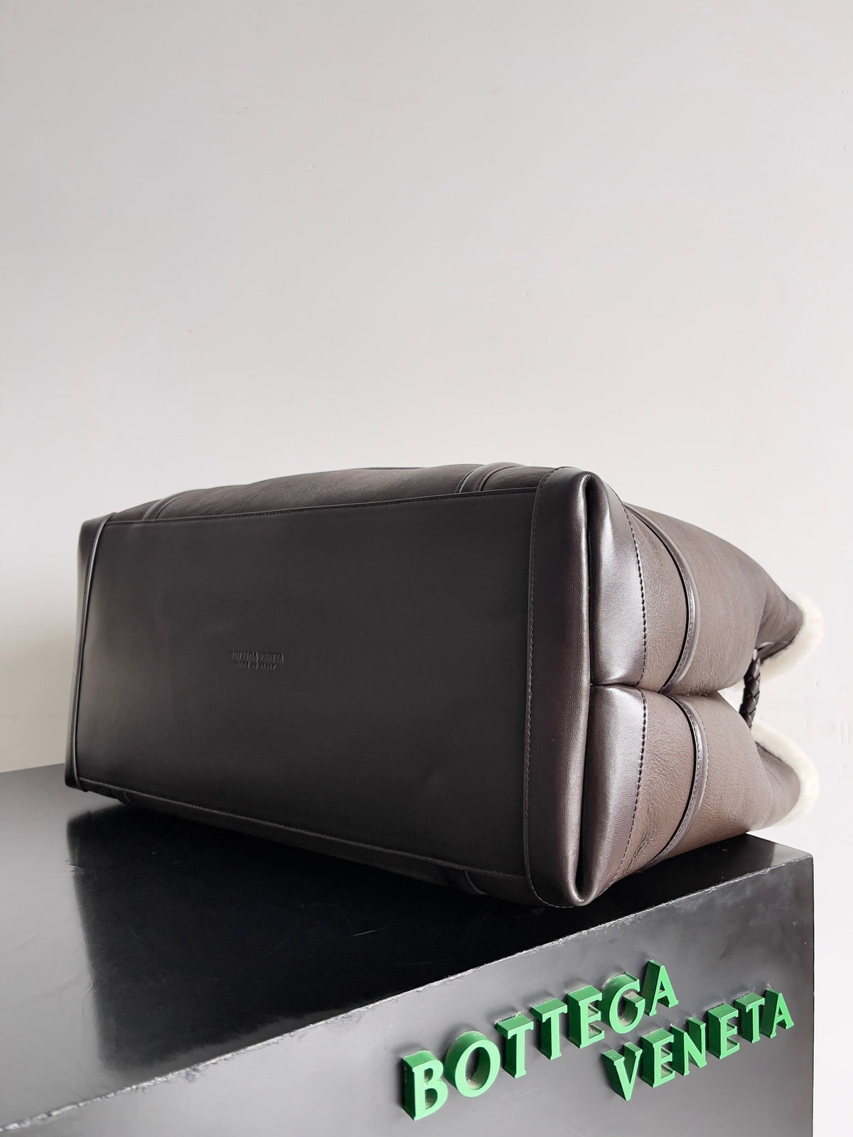 Bottega Veneta 743575 Black Designer Apparel - detail image 2