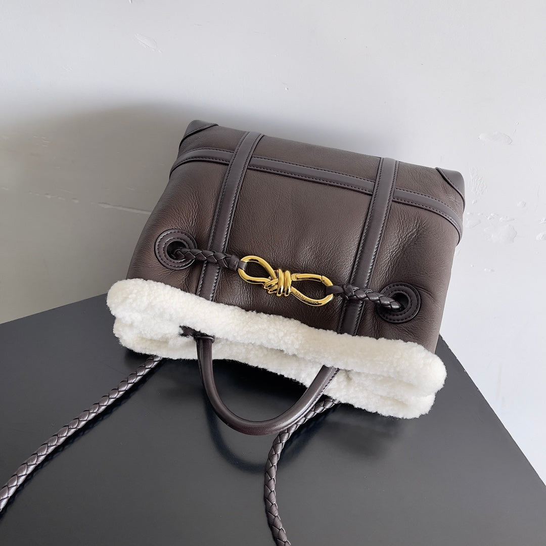 Bottega Veneta 806088 Black Designer Handbag - detail image 5