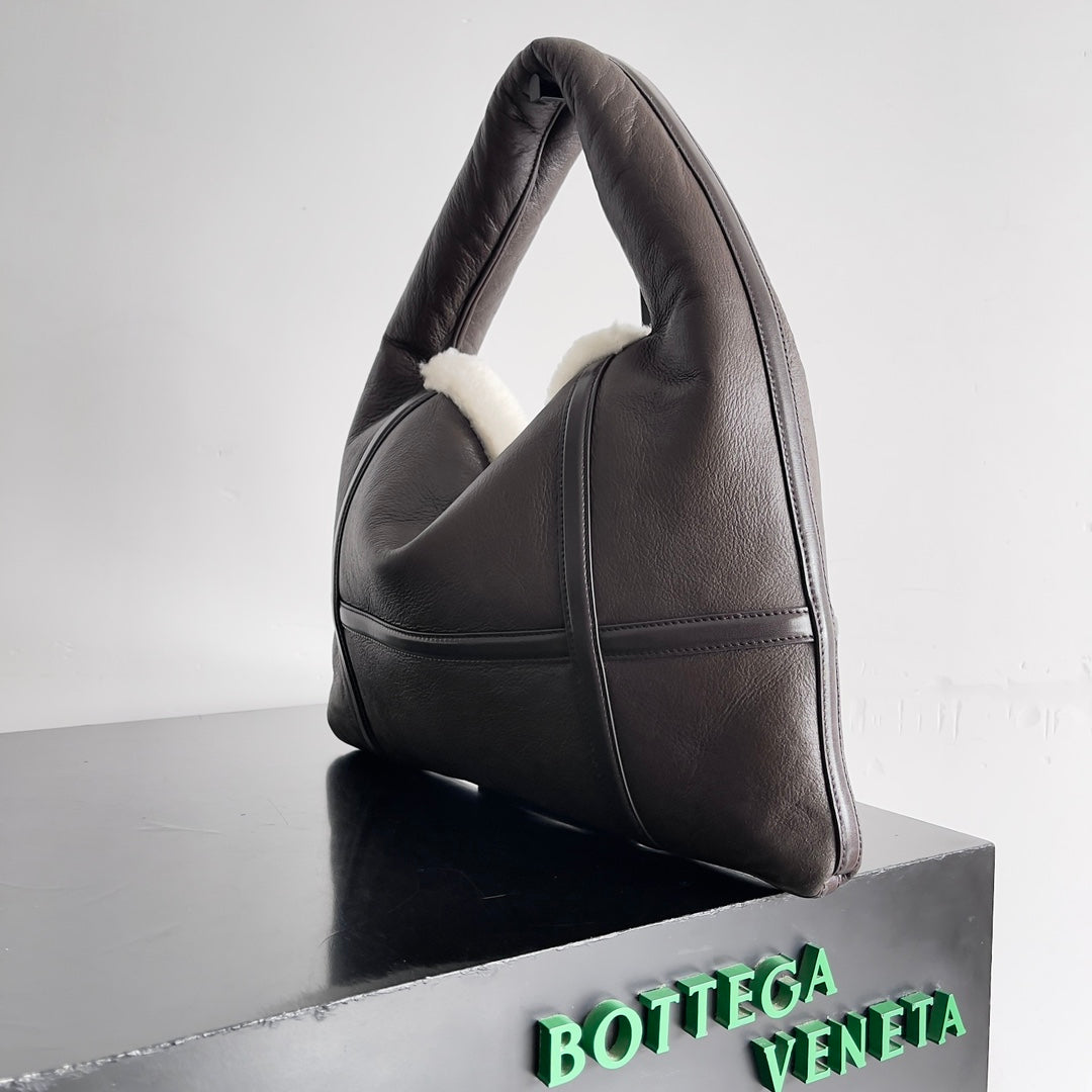 Bottega Veneta 806093 Brown Designer Handbag - detail image 2