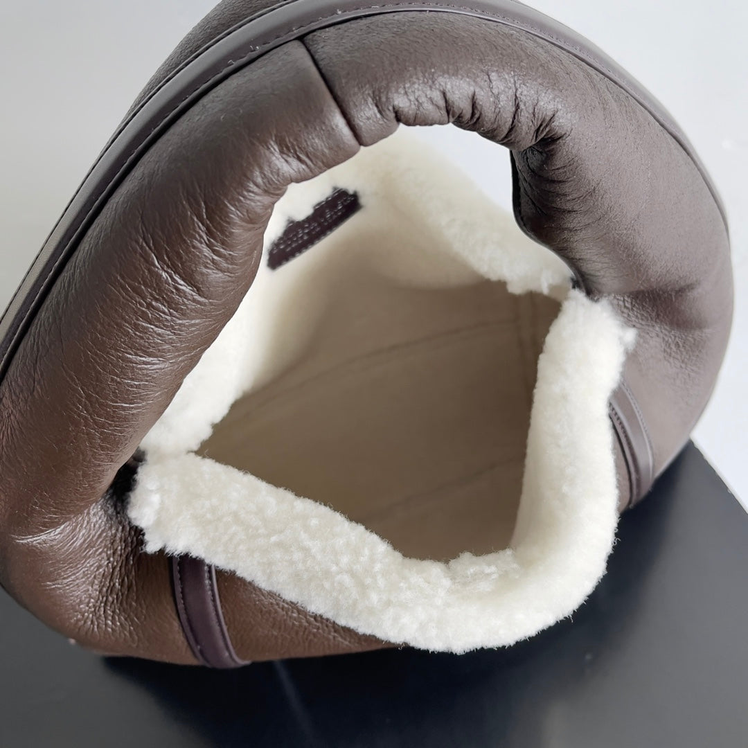 Bottega Veneta 806093 Brown Designer Handbag - detail image 9