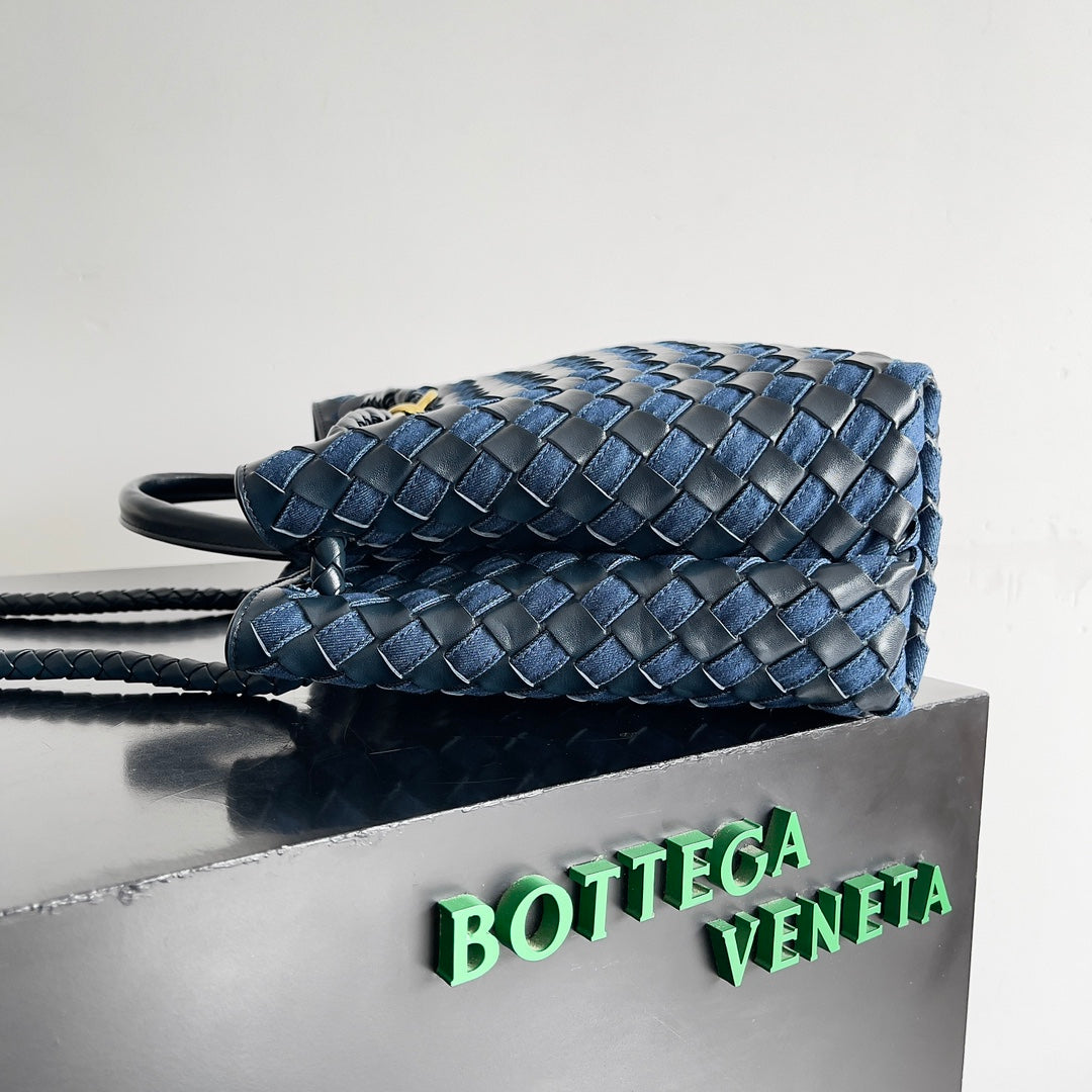 Bottega Veneta 743572 Black & Blue Designer Wallet - detail image 2