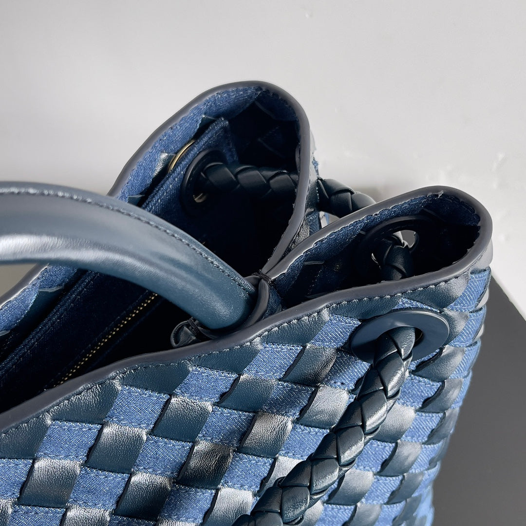 Bottega Veneta 743572 Black & Blue Designer Wallet - detail image 8