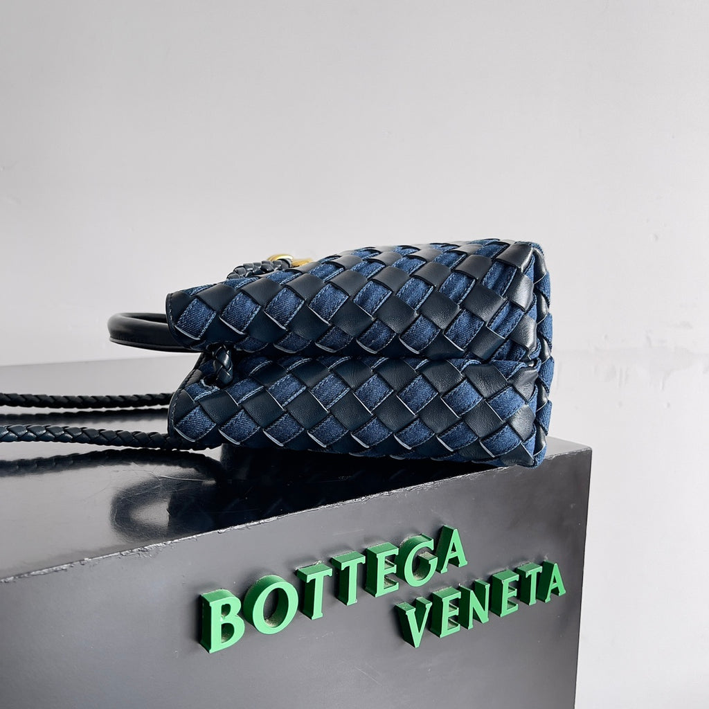 Bottega Veneta 743568 Black & Blue Designer Handbag - detail image 3
