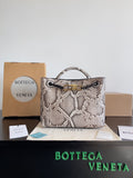 Bottega Veneta Black Designer Handbag Edition 914