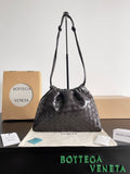 Bottega Veneta Black Designer Handbag Edition 899