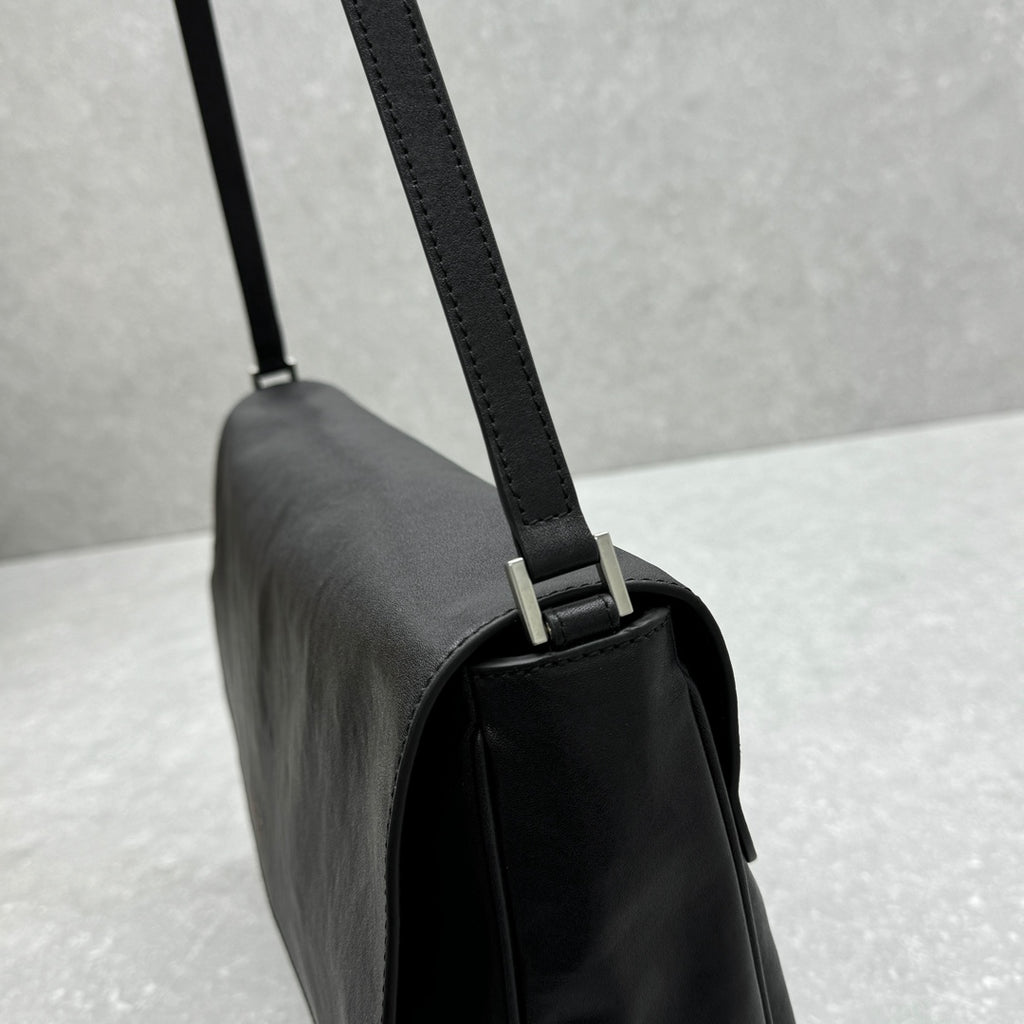 Balenciaga 92871SIZE Black & Red Designer Handbag - detail image 6