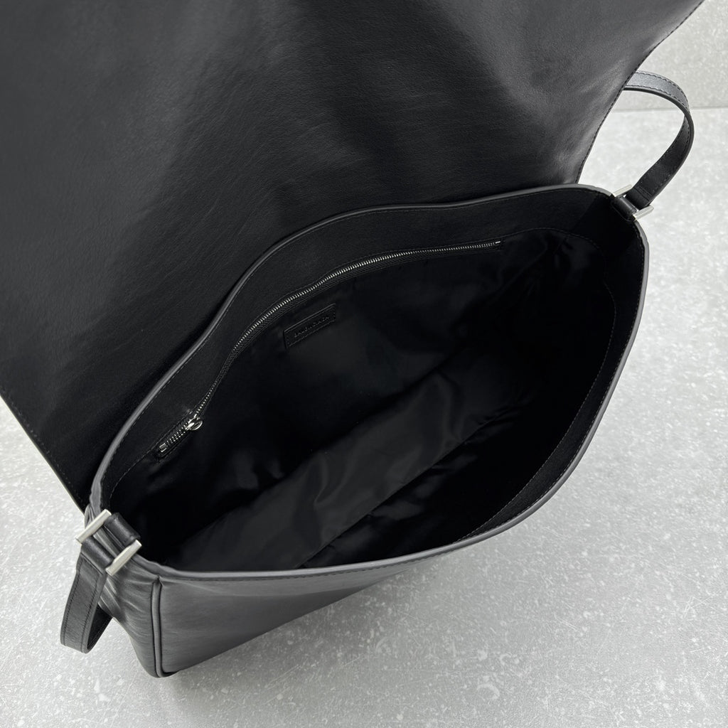 Balenciaga 92871SIZE Black & Red Designer Handbag - detail image 8