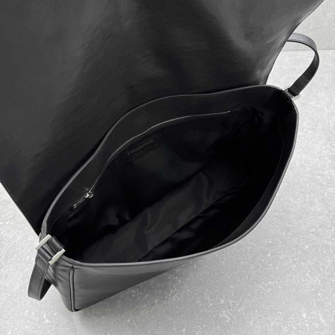 Balenciaga 92871SIZE Black & Red Designer Handbag - detail image 8