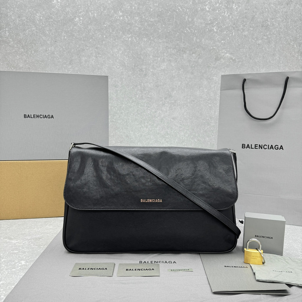 Balenciaga 92871SIZE Black & Red Designer Handbag