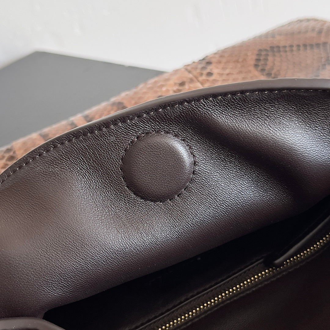 Bottega Veneta 794939 Black Designer Wallet - detail image 8