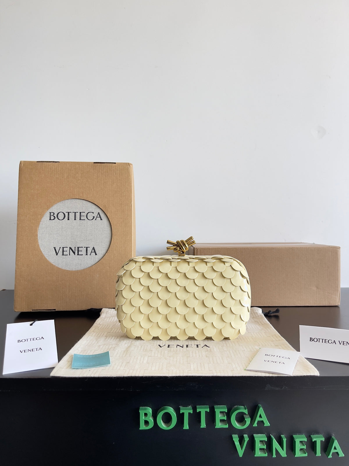 Bottega Veneta Black Designer Handbag Edition 701