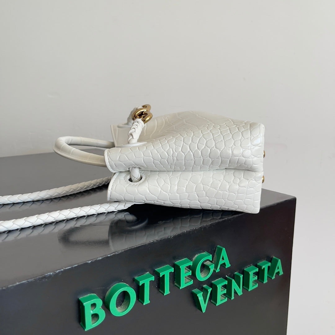 Bottega Veneta 777614 Black Designer Handbag Edition 2 - detail image 3