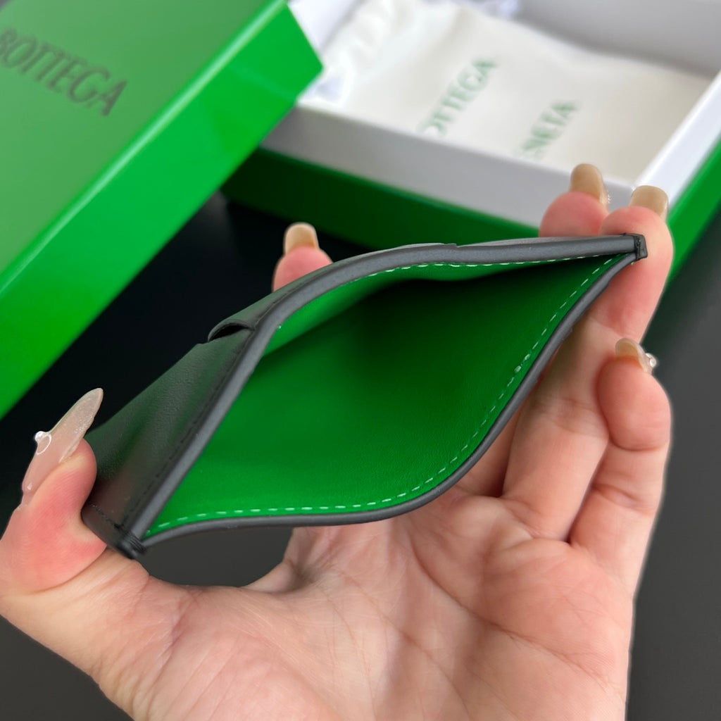 Bottega Veneta Black & Green Card Holder Edition 2 - detail image 5