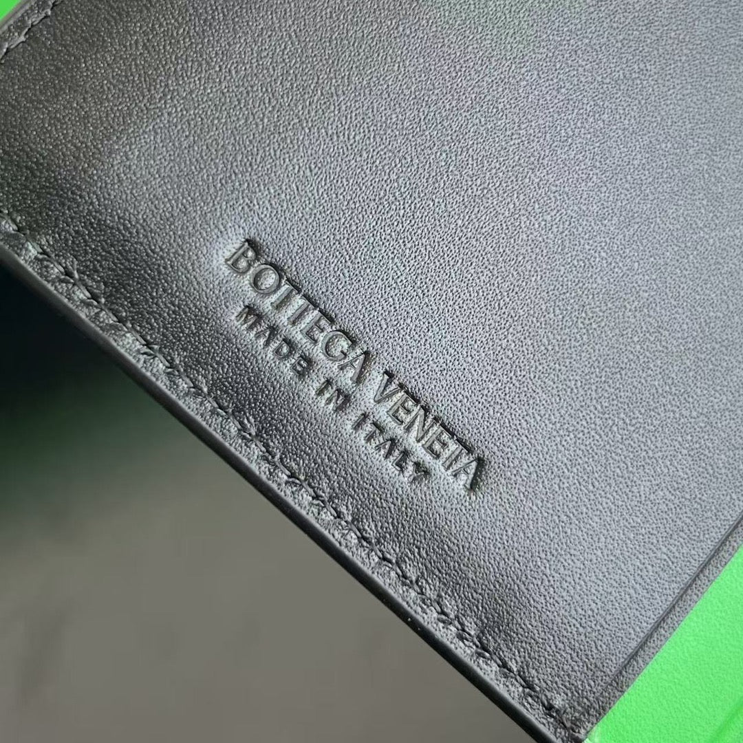 Bottega Veneta Black & Green Card Holder Edition 2 - detail image 8