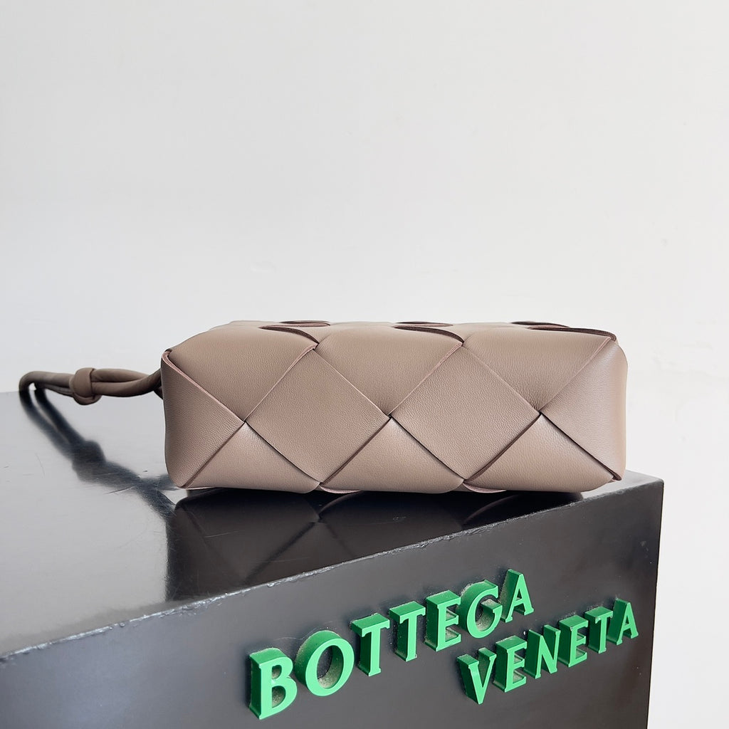 Bottega Veneta 709417 Black Card Holder - detail image 3