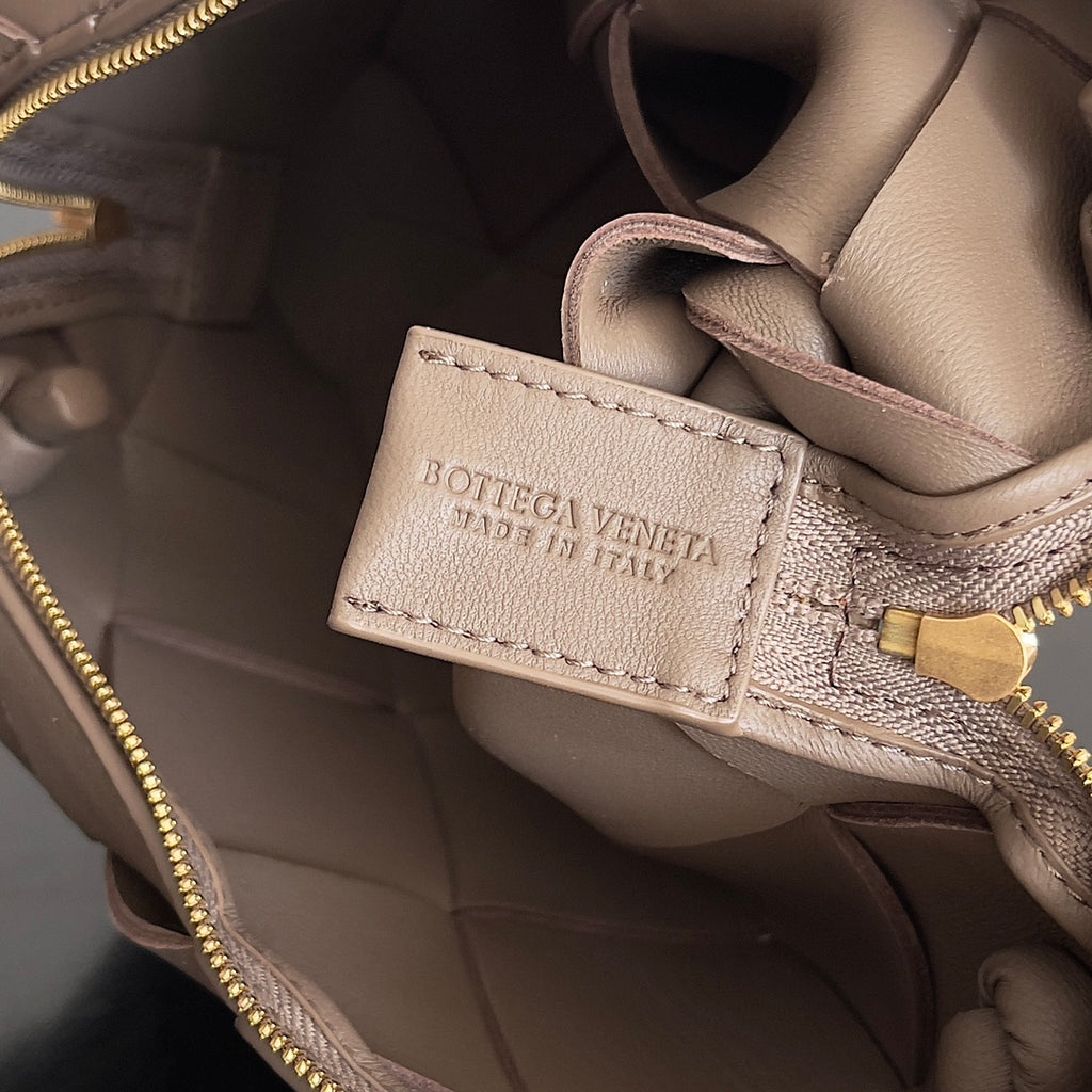 Bottega Veneta 709417 Black Card Holder - detail image 8
