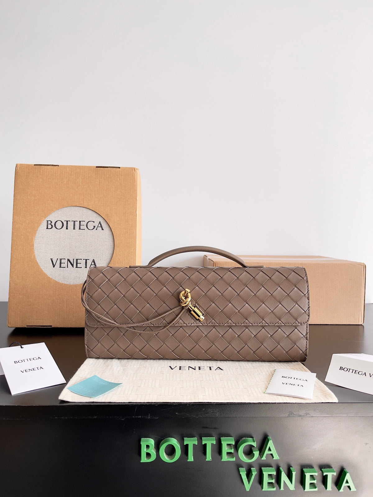Bottega Veneta Black Designer Handbag Edition 831