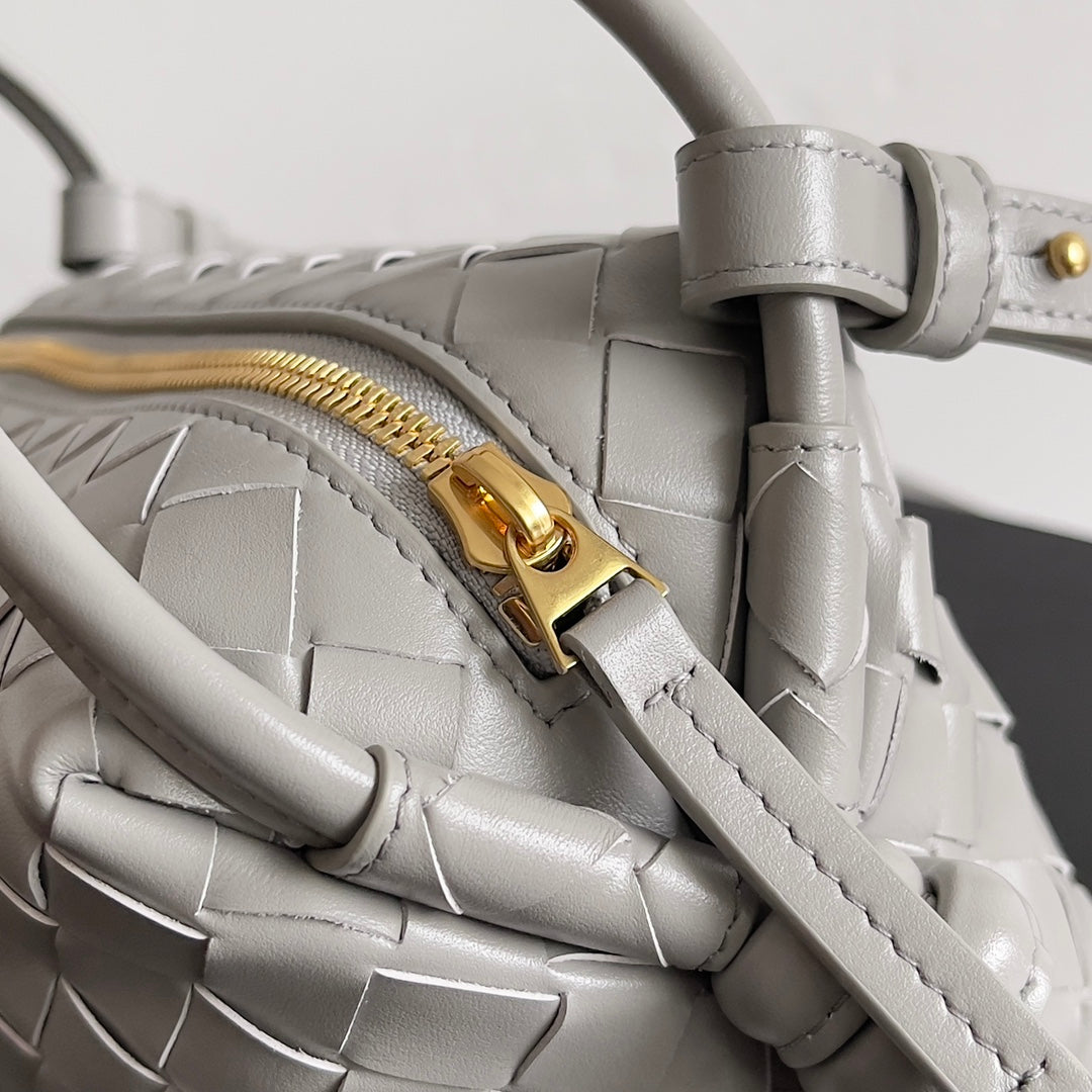 Bottega Veneta 796615 Black Designer Handbag - detail image 3
