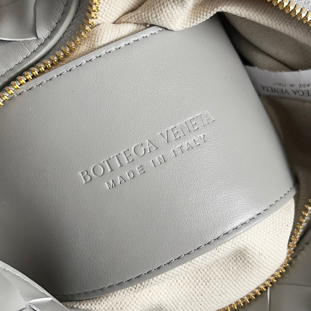 Bottega Veneta 796615 Black Designer Handbag - detail image 6