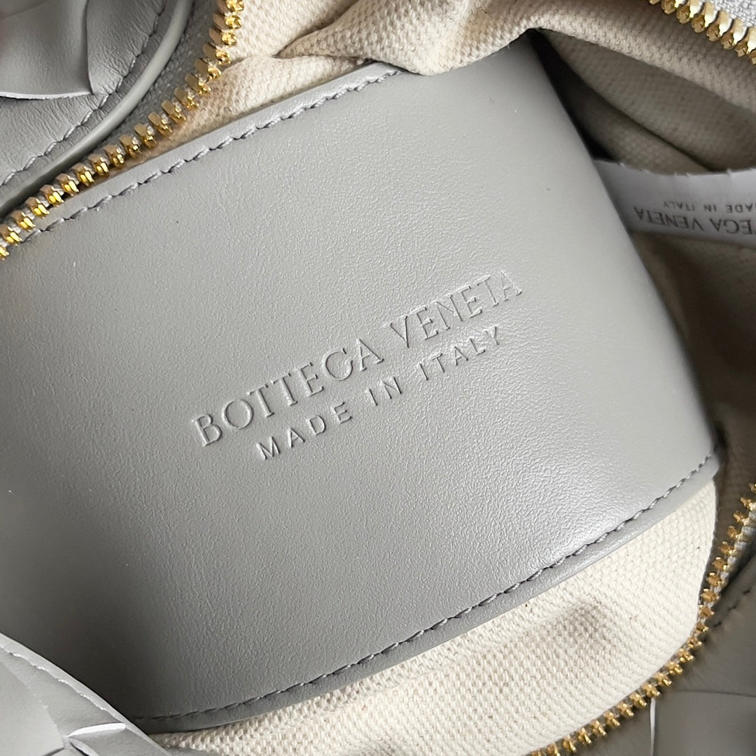 Bottega Veneta 796615 Black Designer Handbag - detail image 6