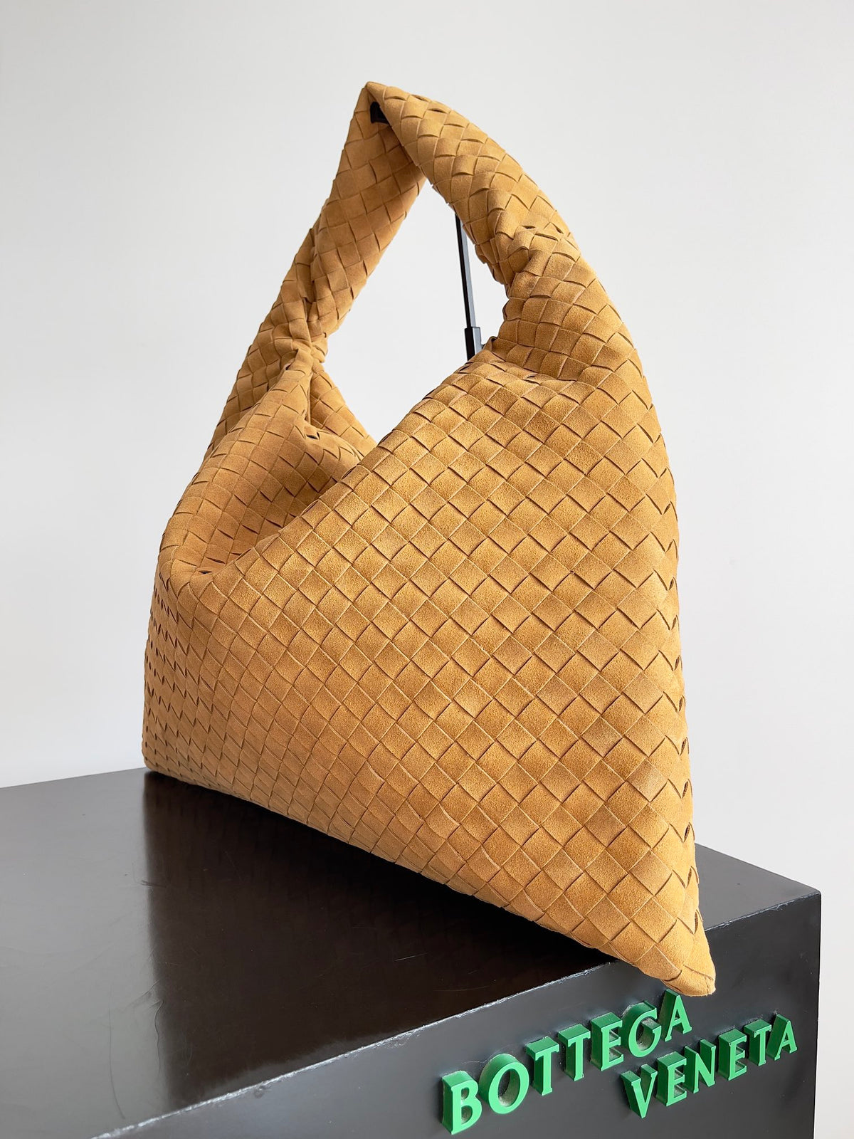 Bottega Veneta 763970 Orange Designer Handbag - detail image 2