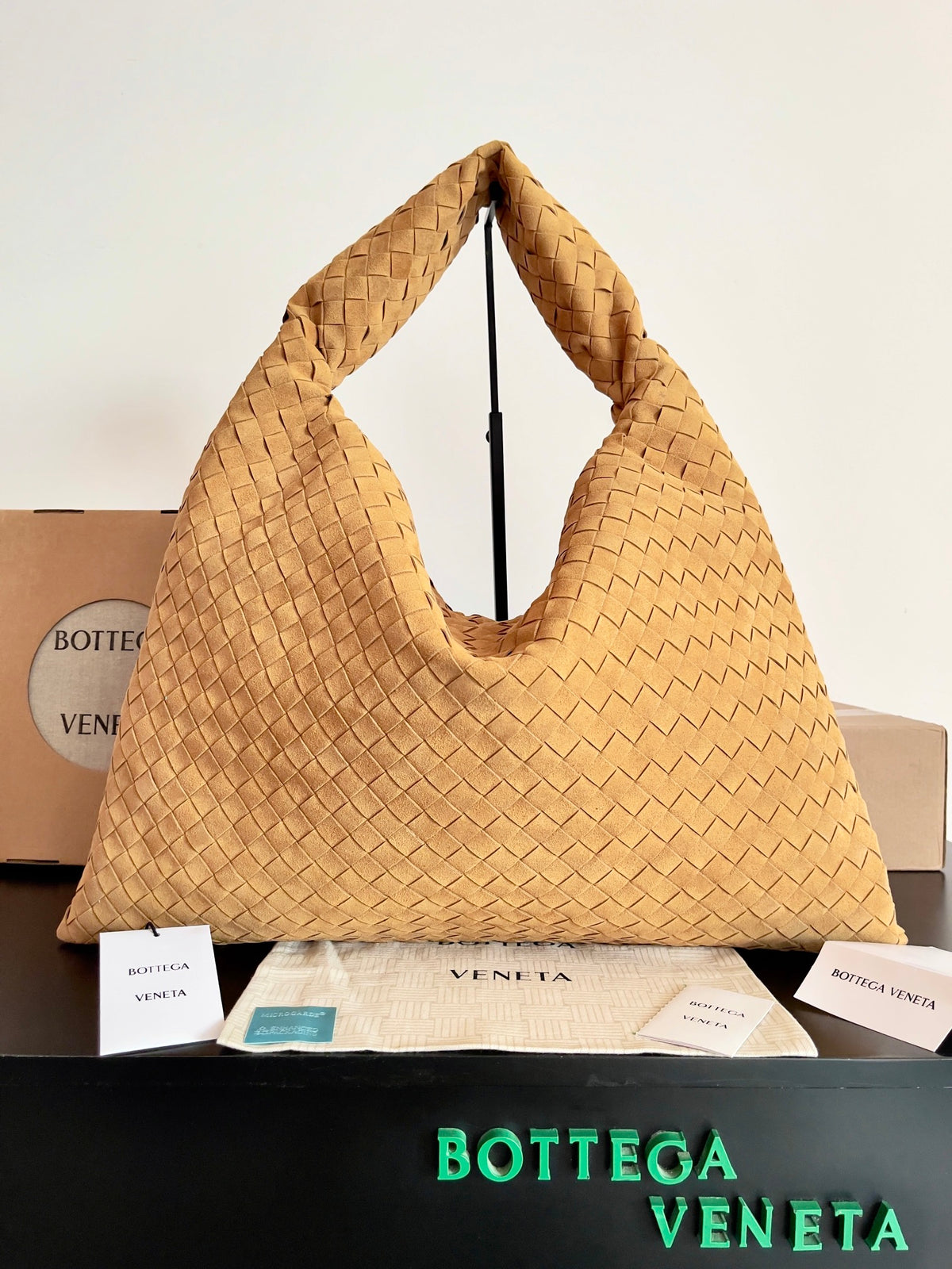 Bottega Veneta Brown Designer Handbag Edition 99