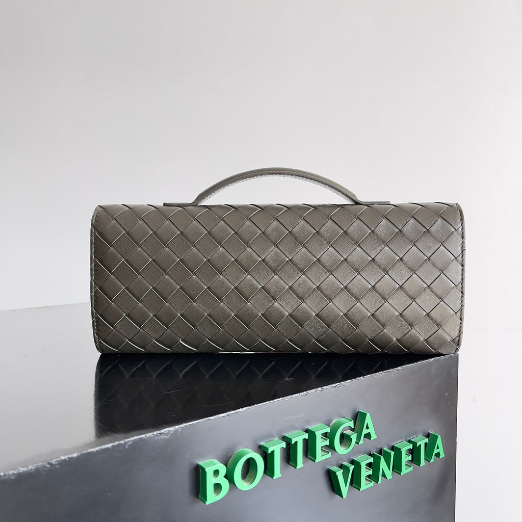 Bottega Veneta 741511 Black Designer Handbag Edition 2 - detail image 3